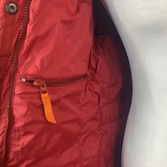 Lands’ End Cranberry Winter Puffer Coat - Picture 12 of 16